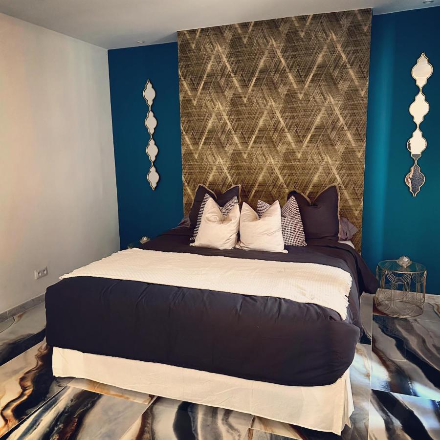Suite De Prestige Avec Spa & Cinema Ivry-sur-Seine Esterno foto